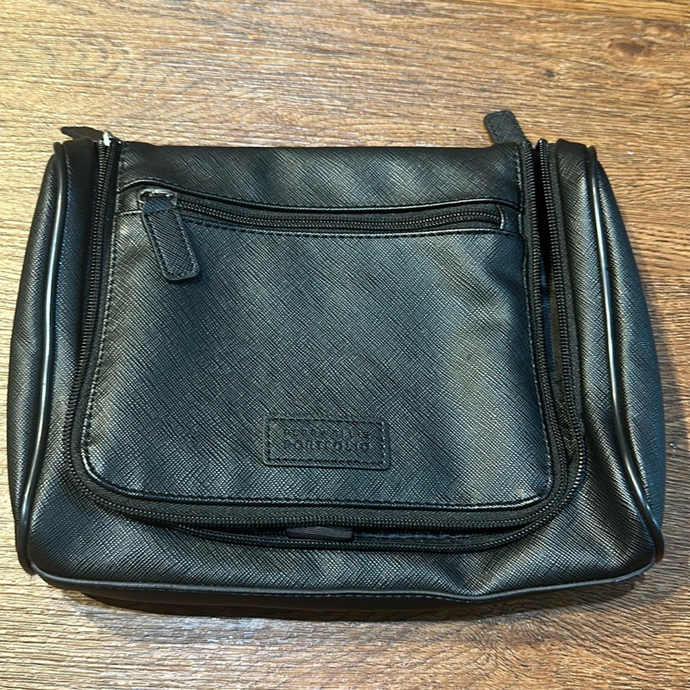 Perry Ellis Portfolio Men’s Travel Bag
